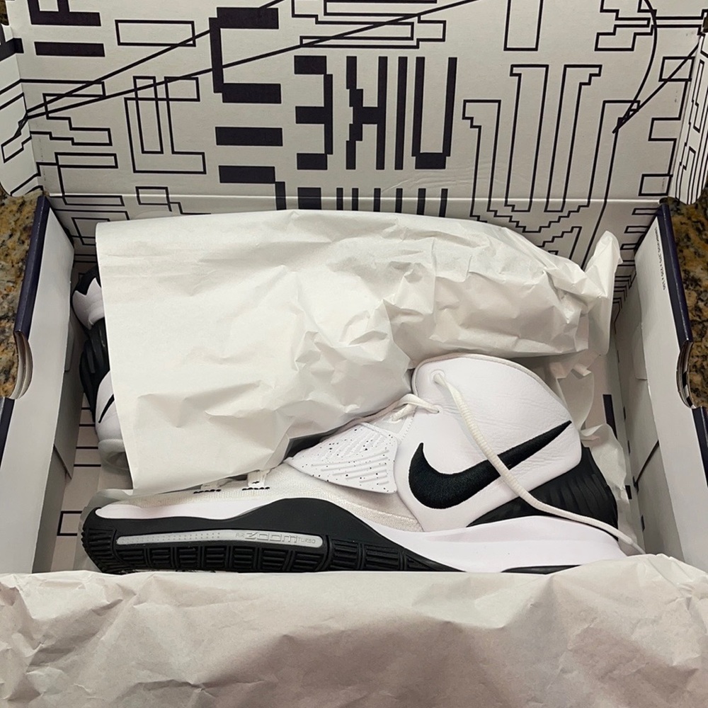 Kyrie 6